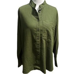 🔥Banana Republic Women’s Olive Green Button-Down Shirt.